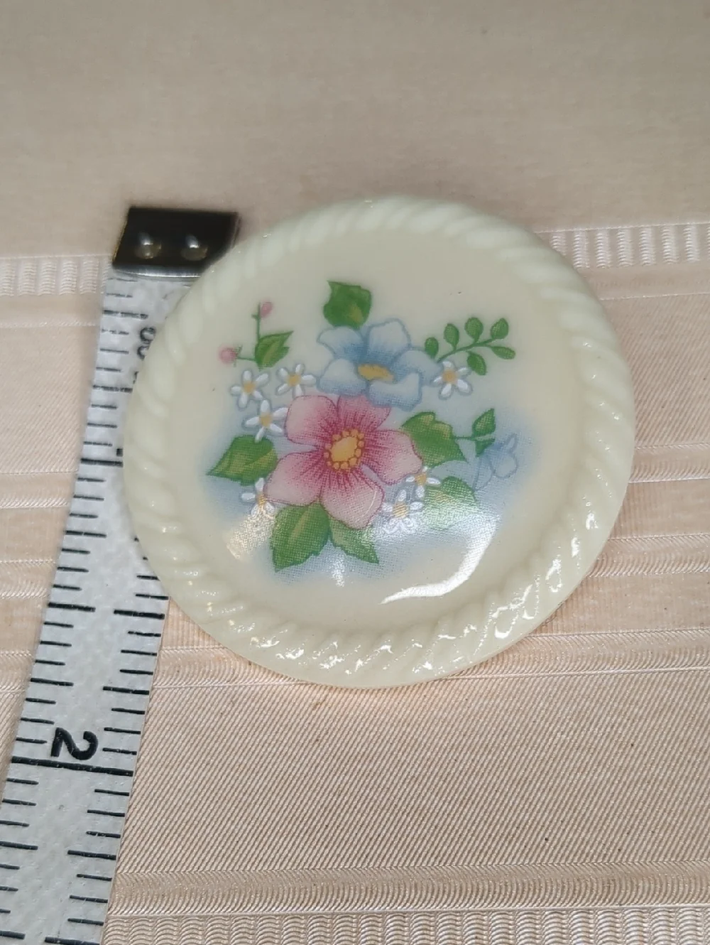 Vintage 70s Avon Ceramic Flower Brooch Pink Blue Green Floral Cottagecore